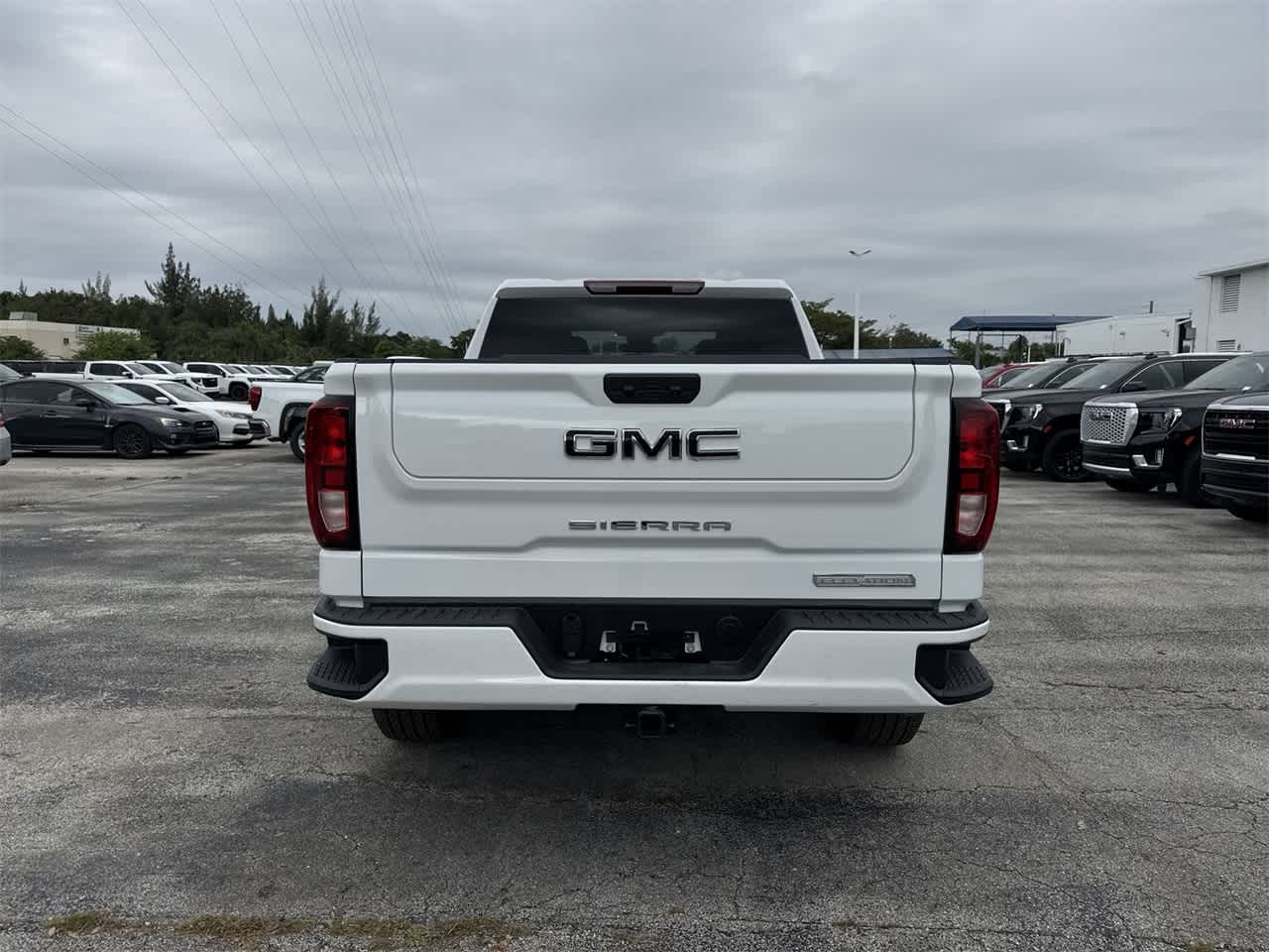 2025 GMC Sierra 1500 Elevation 11