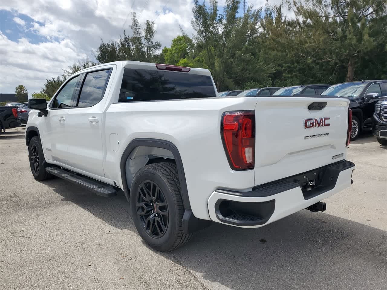 2024 GMC Sierra 1500 Elevation 2WD Crew Cab 147 7