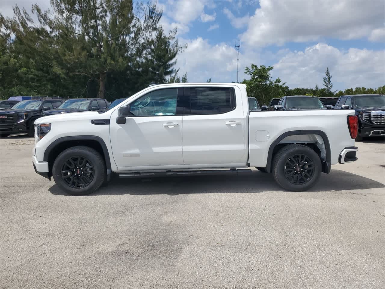 2024 GMC Sierra 1500 Elevation 2WD Crew Cab 147 8