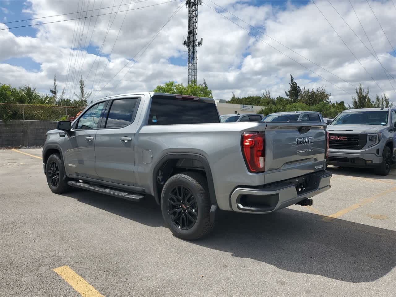 2024 GMC Sierra 1500 Elevation 2WD Crew Cab 147 7