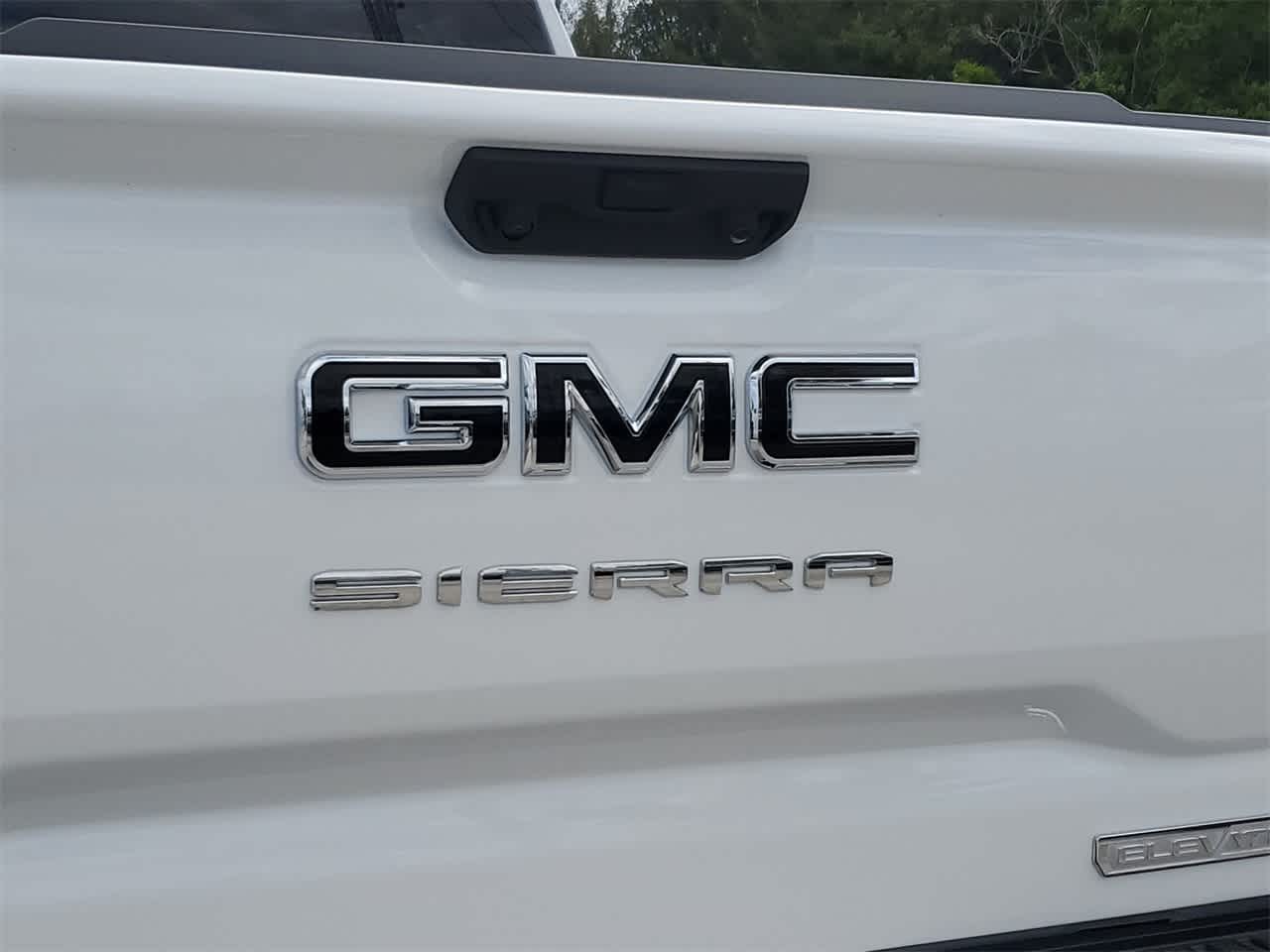 2024 GMC Sierra 1500 Elevation 2WD Crew Cab 147 6