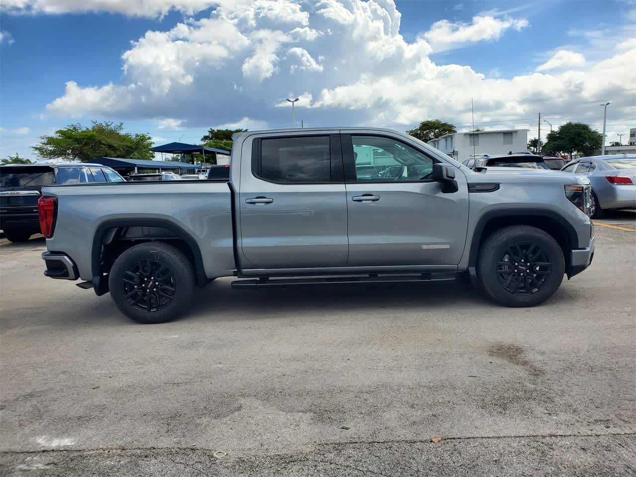 2024 GMC Sierra 1500 Elevation 2WD Crew Cab 147 4