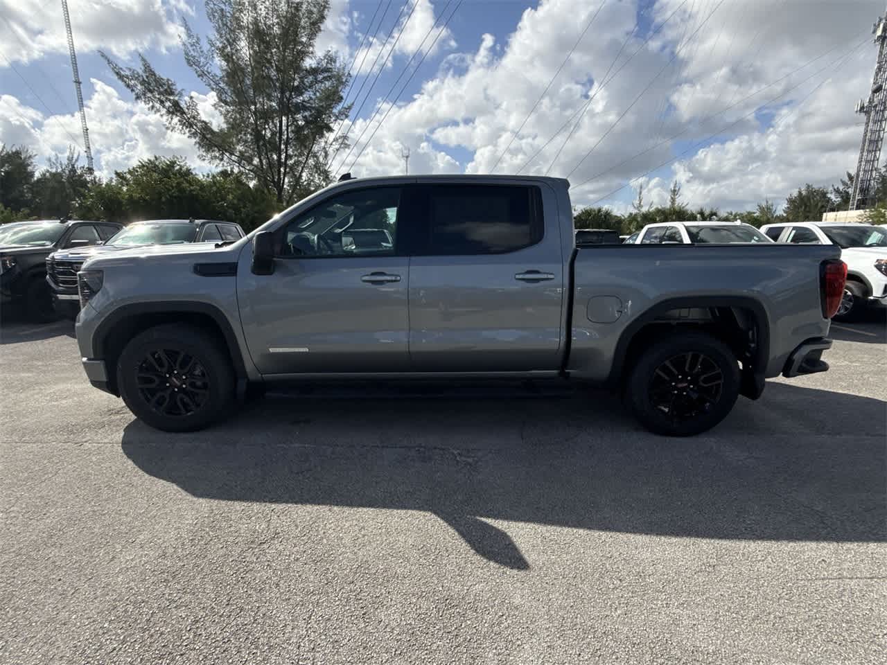 2024 GMC Sierra 1500 Elevation 2WD Crew Cab 147 14