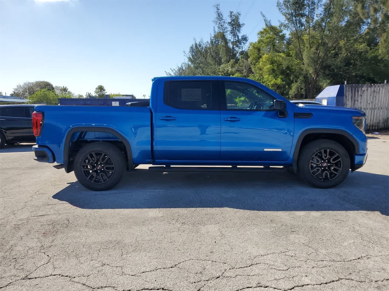 2024 GMC Sierra 1500 Elevation 2WD Crew Cab 147 4