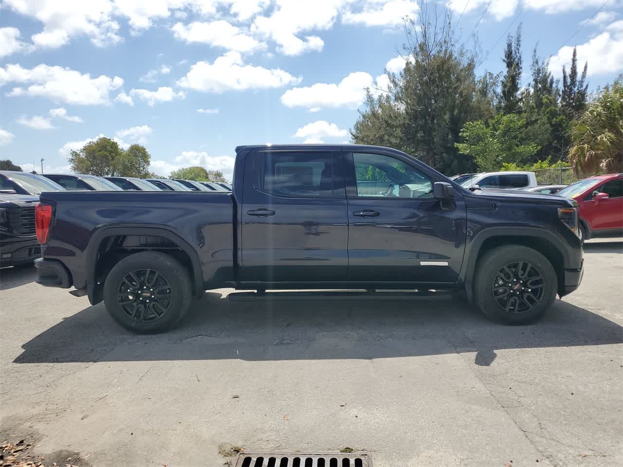 2024 GMC Sierra 1500 Elevation 2WD Crew Cab 147 4