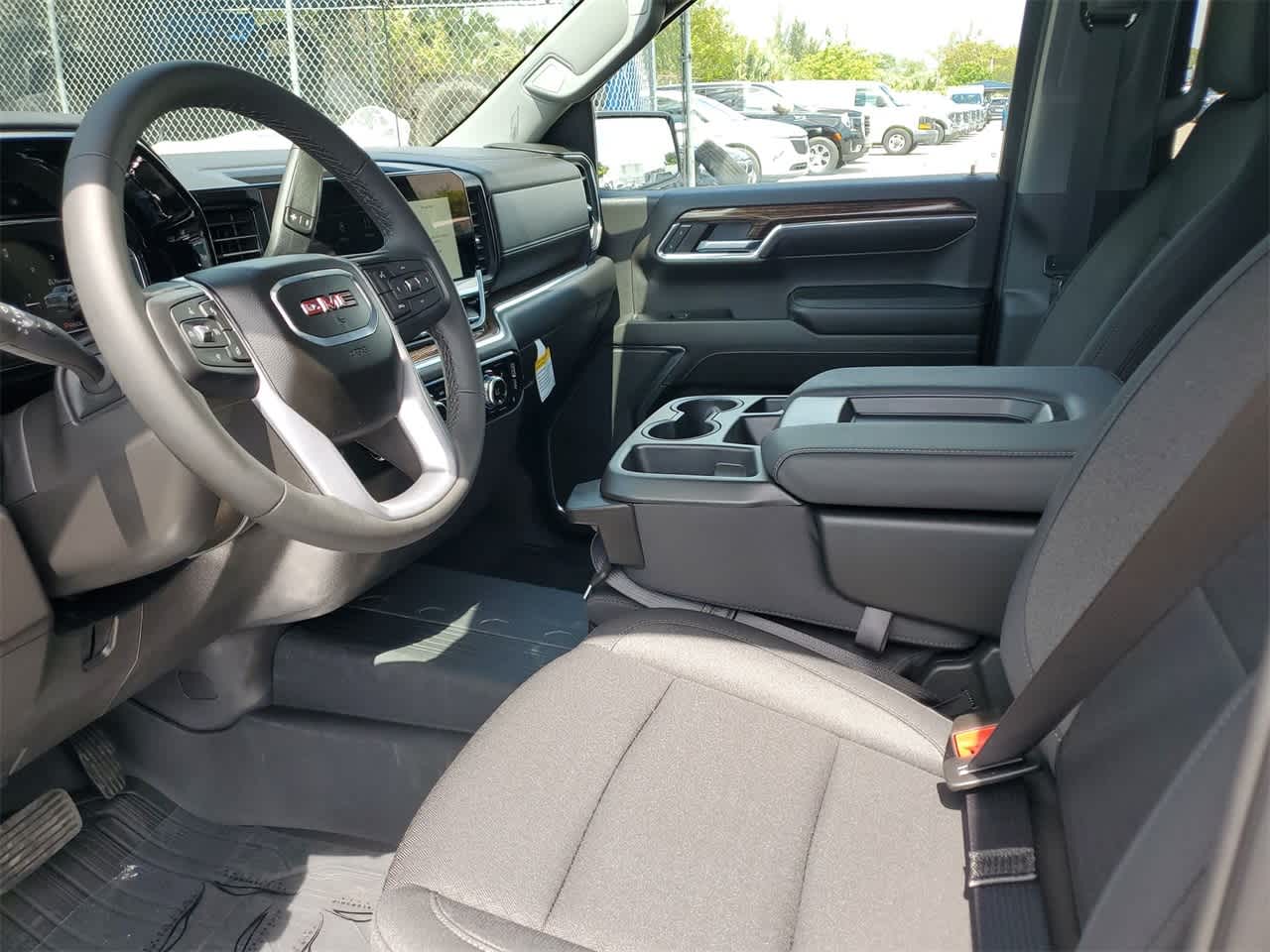 2024 GMC Sierra 1500 Elevation 2WD Crew Cab 147 10