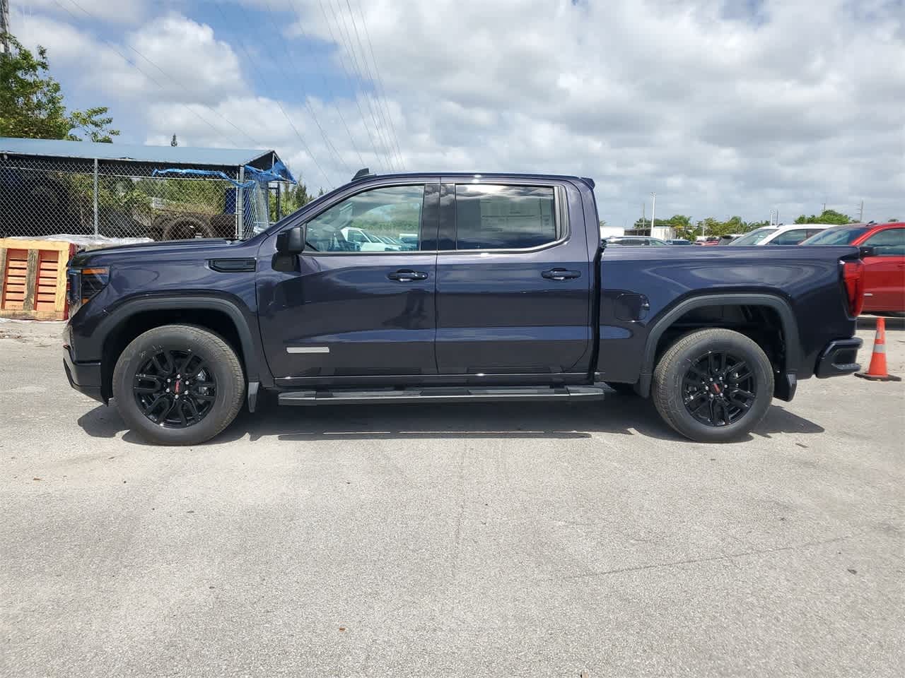 2024 GMC Sierra 1500 Elevation 2WD Crew Cab 147 8