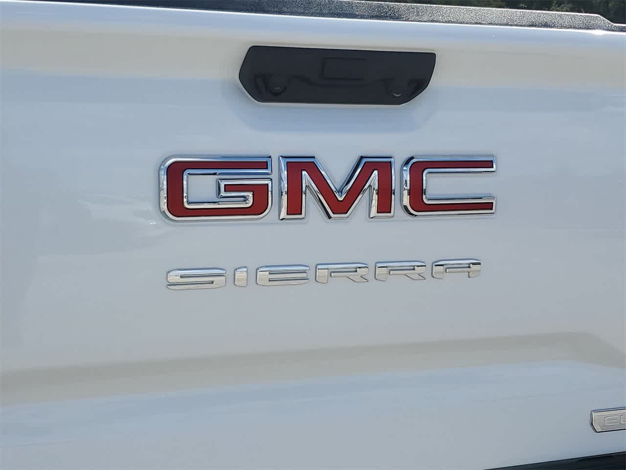 2024 GMC Sierra 1500 Elevation 2WD Crew Cab 147 6