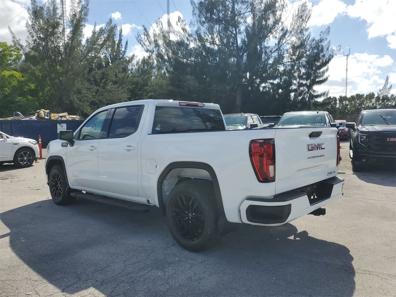 2024 GMC Sierra 1500 Elevation 2WD Crew Cab 147 7