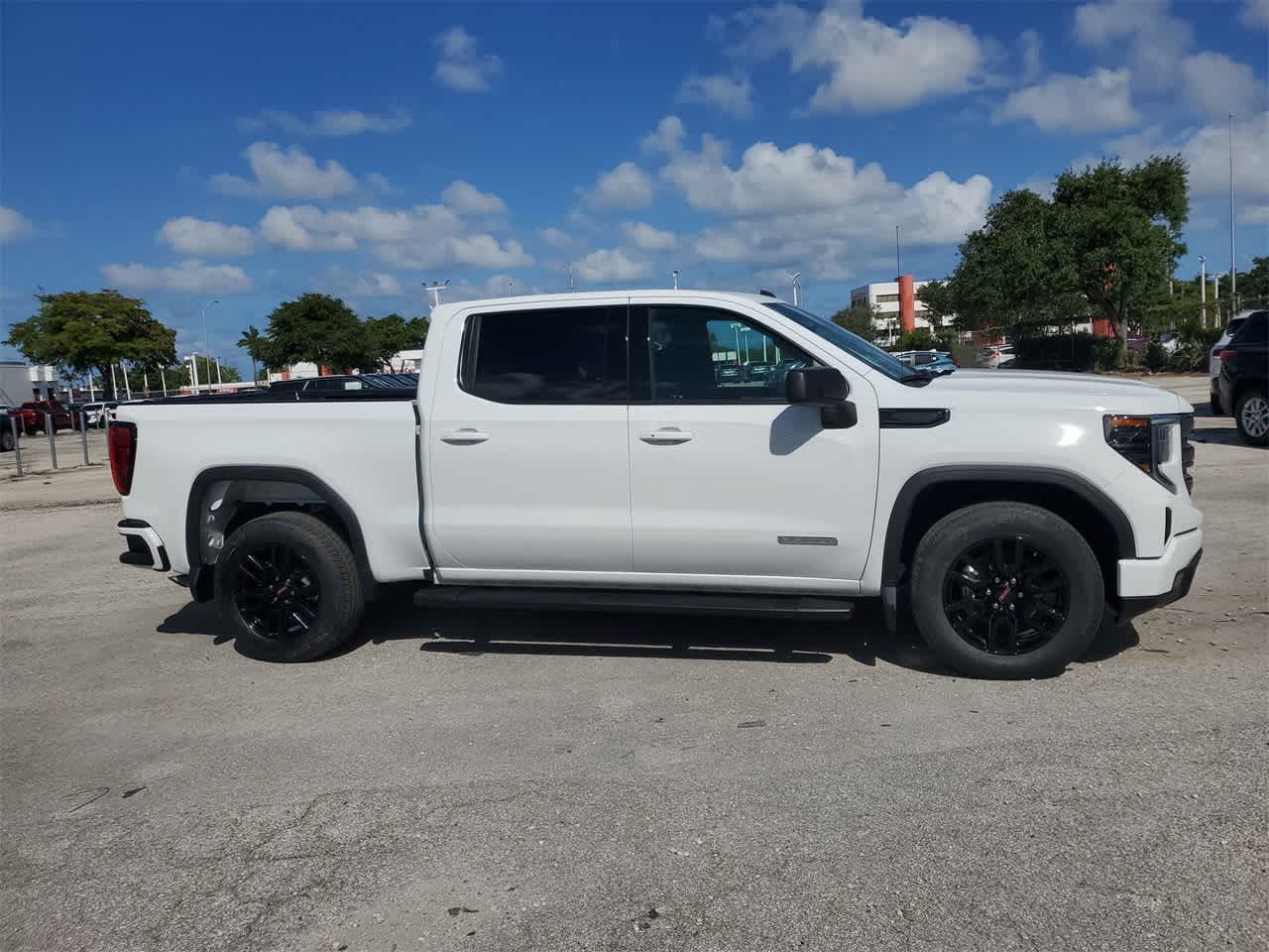 2024 GMC Sierra 1500 Elevation 2WD Crew Cab 147 4