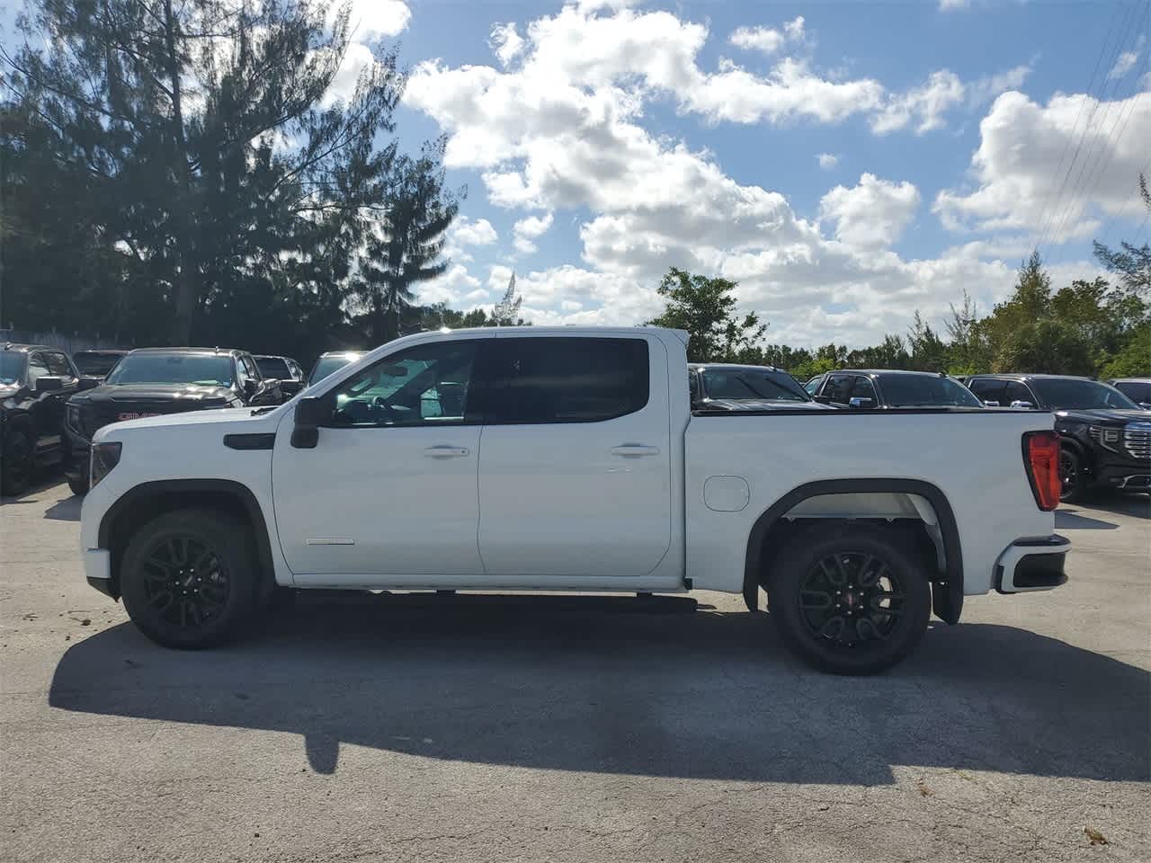 2024 GMC Sierra 1500 Elevation 2WD Crew Cab 147 8