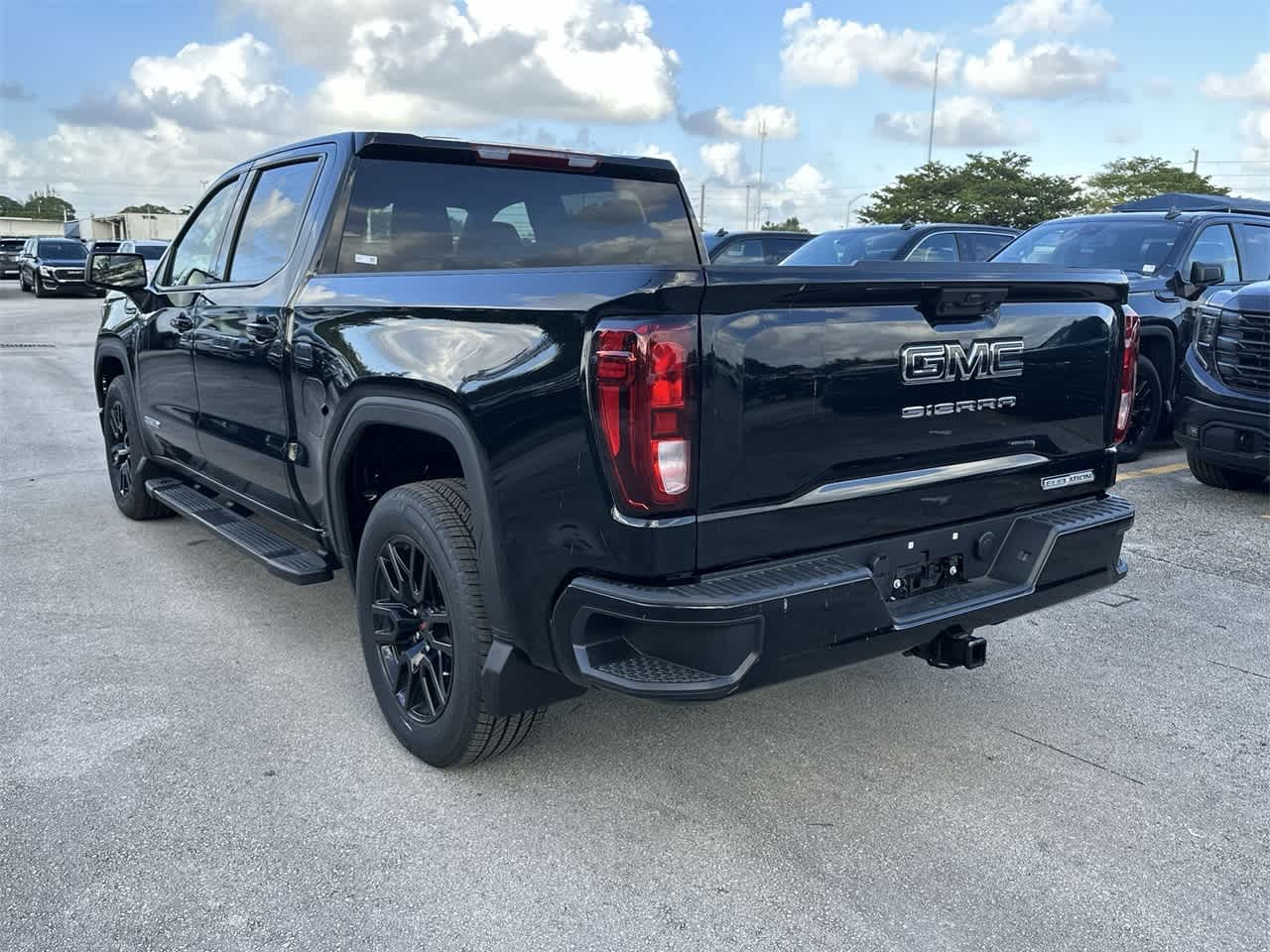 2024 GMC Sierra 1500 Elevation 2WD Crew Cab 147 7