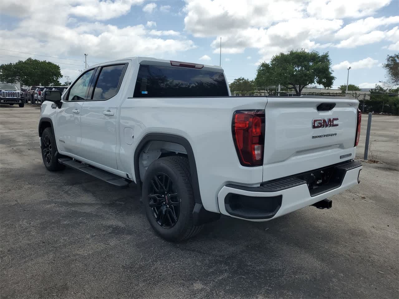 2024 GMC Sierra 1500 Elevation 2WD Crew Cab 147 7