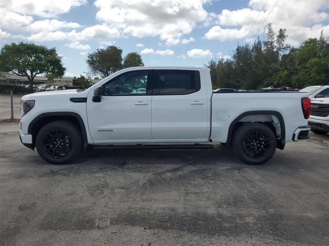 2024 GMC Sierra 1500 Elevation 2WD Crew Cab 147 8