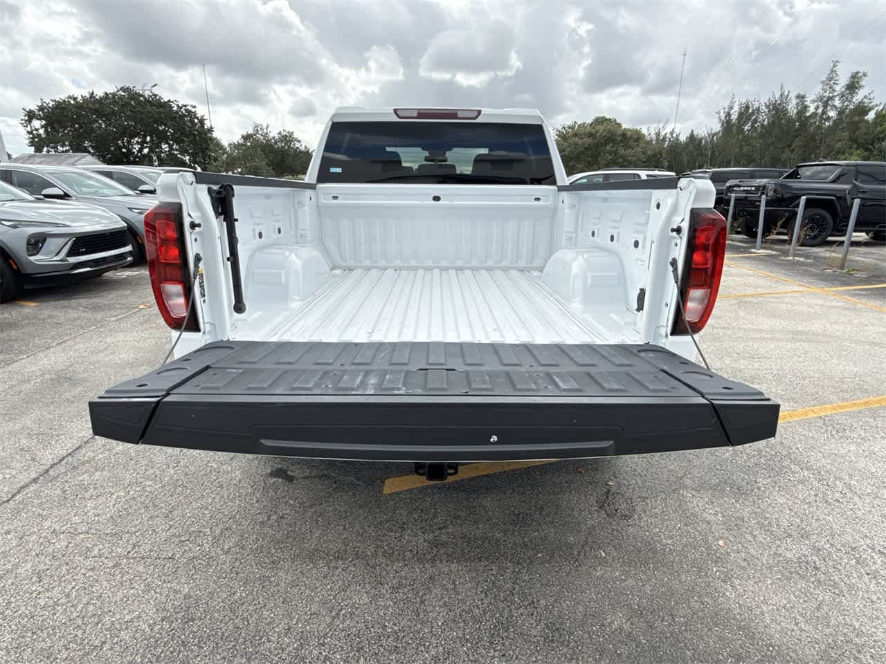 2023 GMC Sierra 1500 Elevation 2WD Crew Cab 147 23