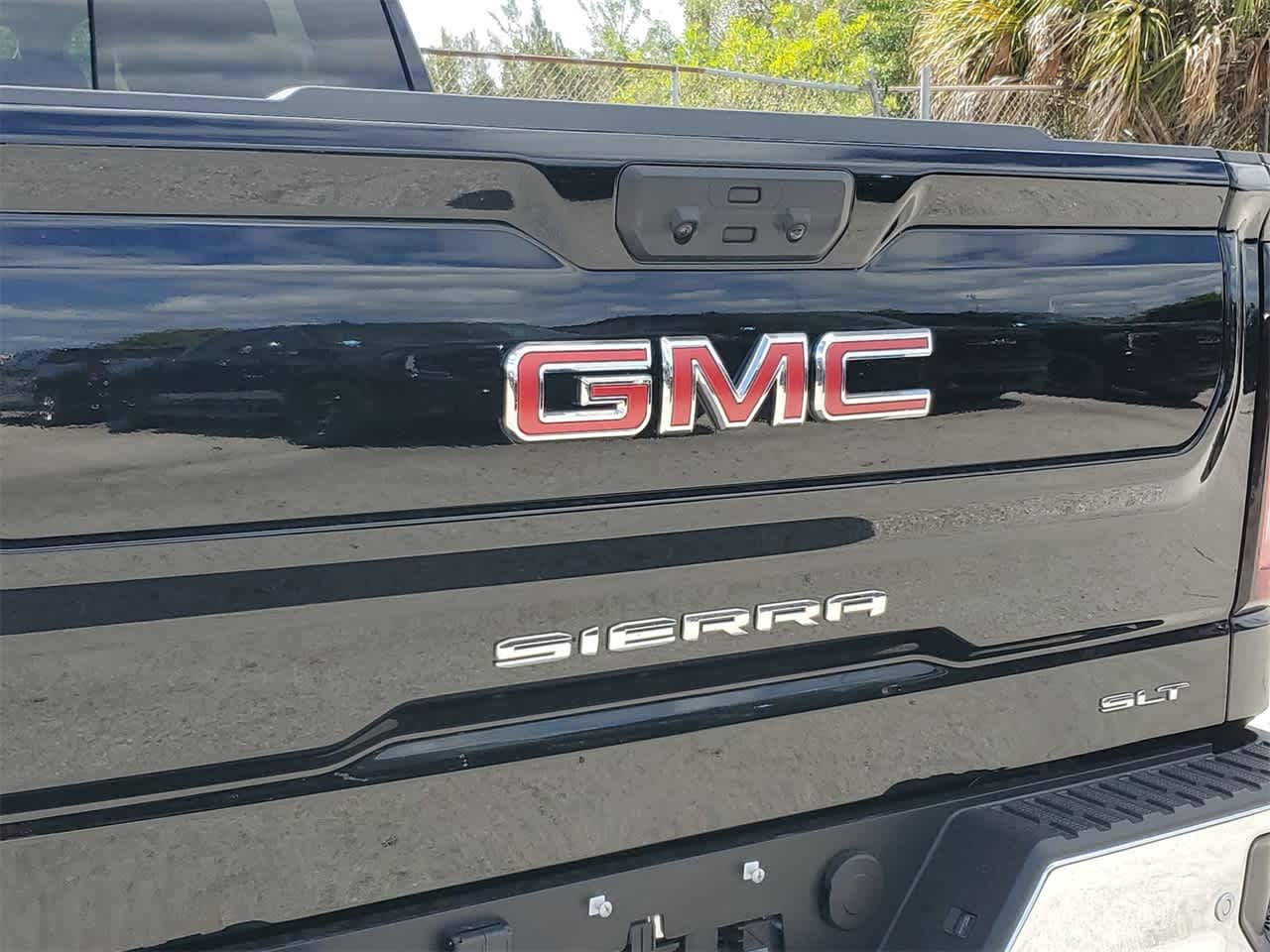 2024 GMC Sierra 1500 SLT 2WD Crew Cab 147 6