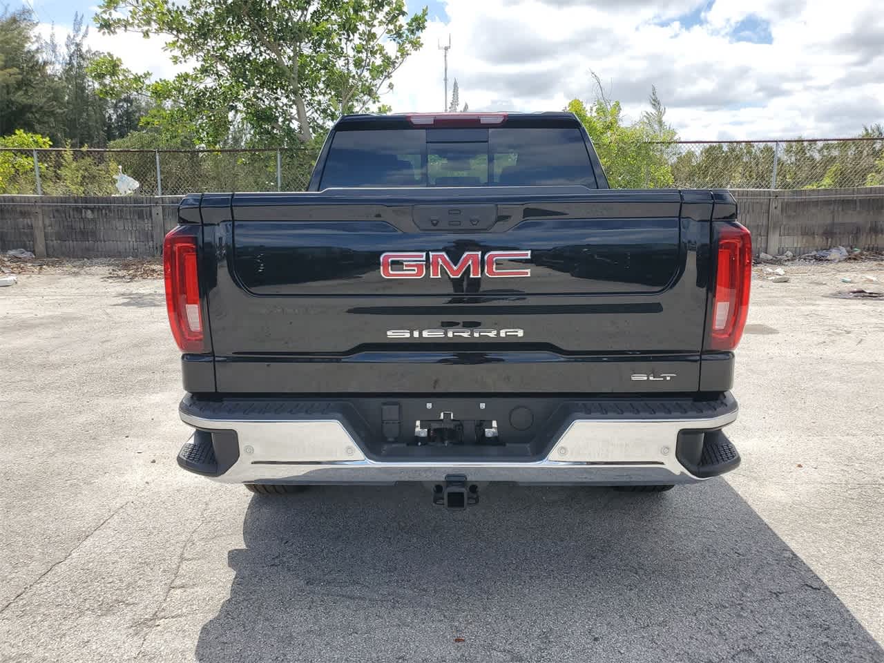 2024 GMC Sierra 1500 SLT 2WD Crew Cab 147 5