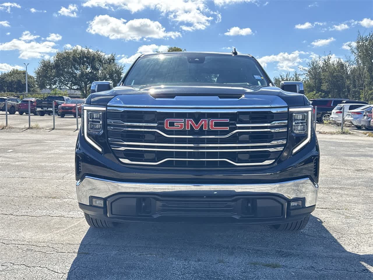 2024 GMC Sierra 1500 SLT 2WD Crew Cab 147 8