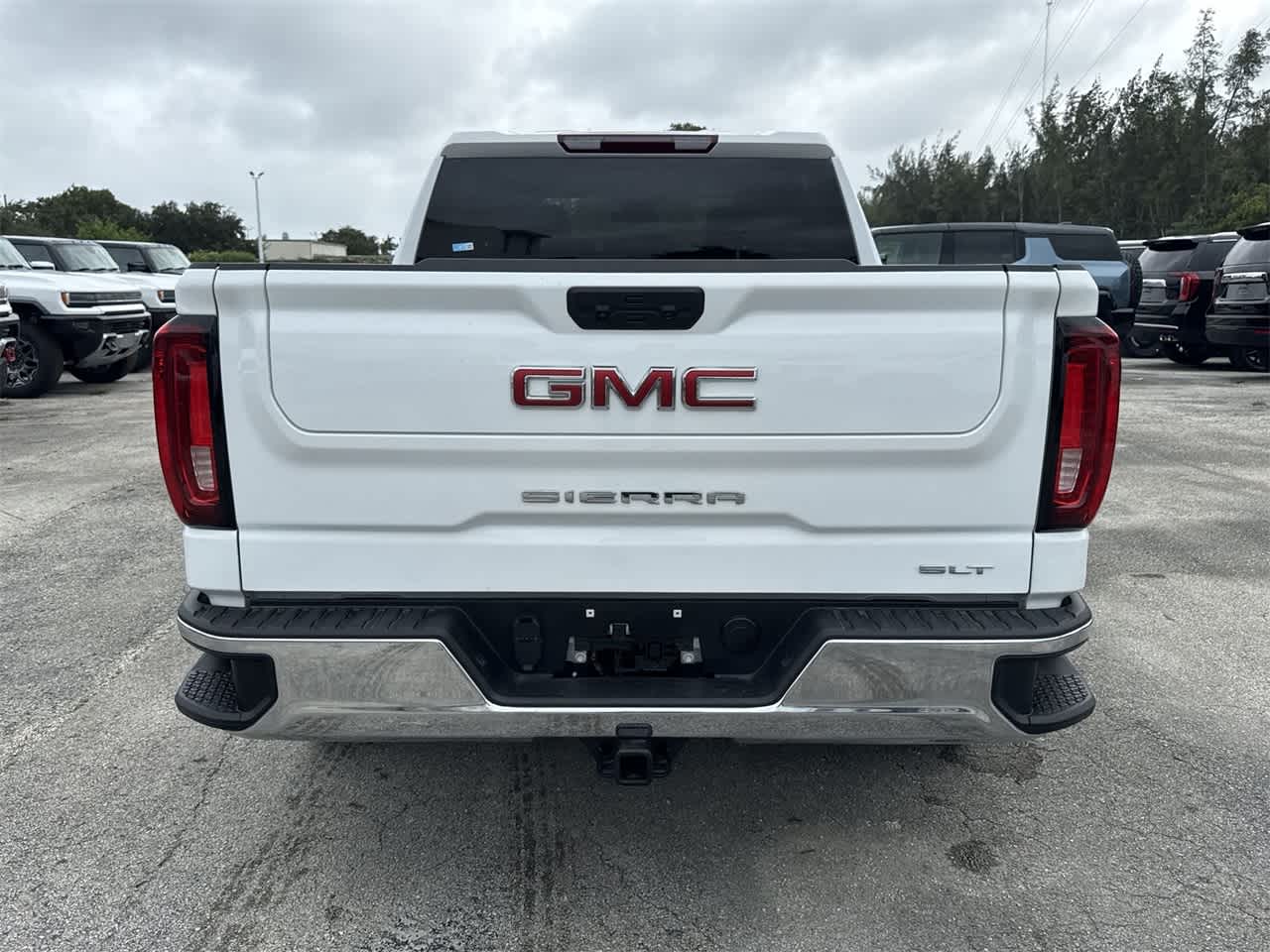 2024 GMC Sierra 1500 SLT 2WD Crew Cab 147 5