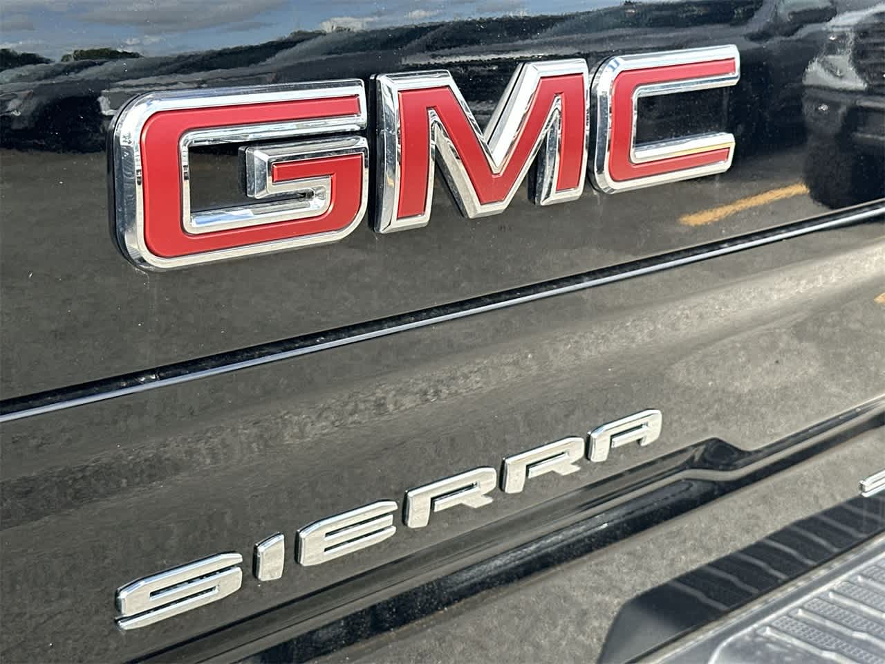 2024 GMC Sierra 1500 SLT 2WD Crew Cab 147 12