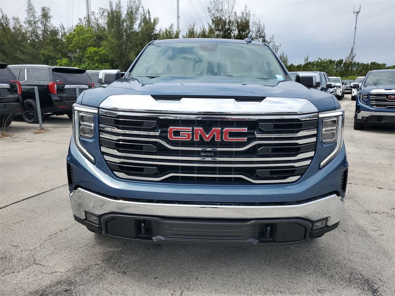 2024 GMC Sierra 1500 SLT 2WD Crew Cab 147 2