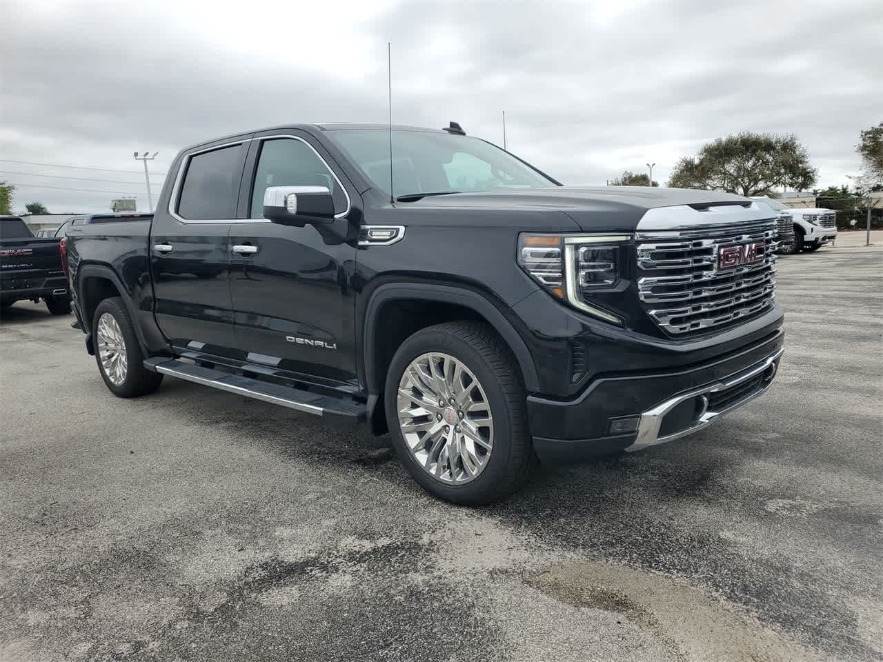 2024 GMC Sierra 1500 Denali 2WD Crew Cab 147 3