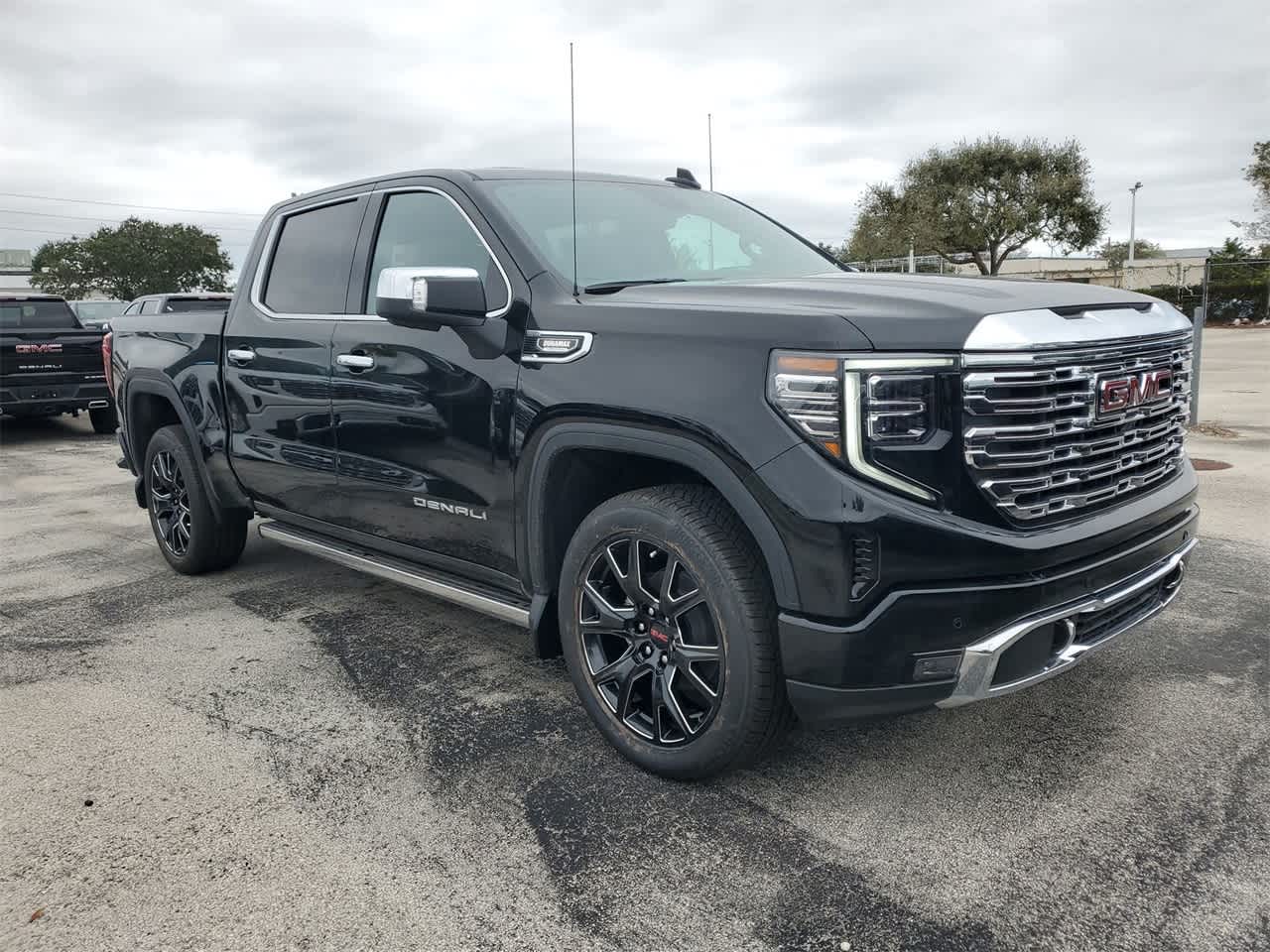 2024 GMC Sierra 1500 Denali 2WD Crew Cab 147 3