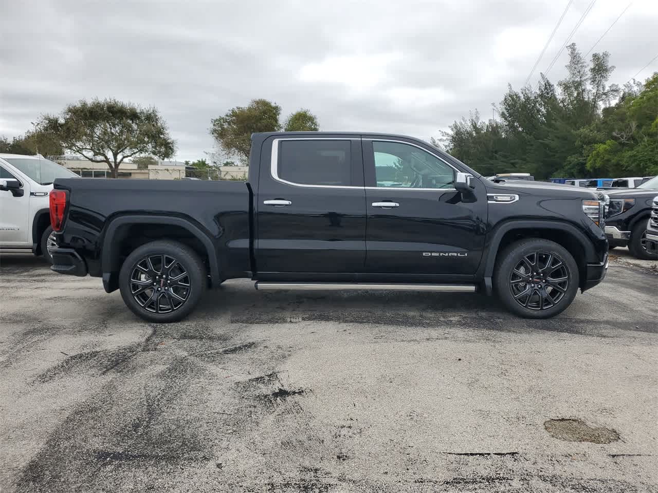 2024 GMC Sierra 1500 Denali 2WD Crew Cab 147 4