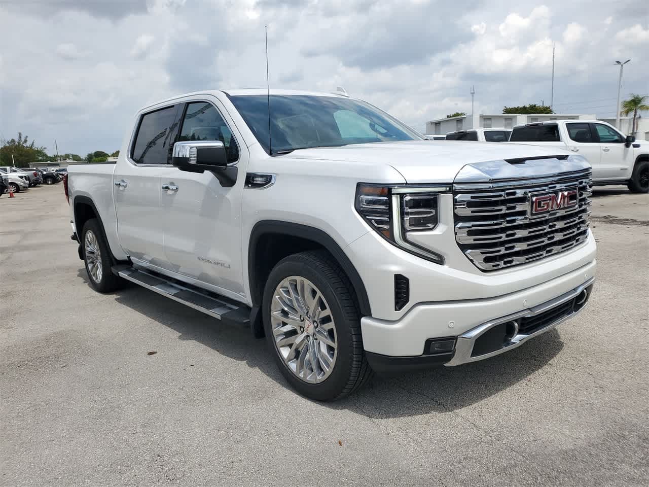 2024 GMC Sierra 1500 Denali 2WD Crew Cab 147 3