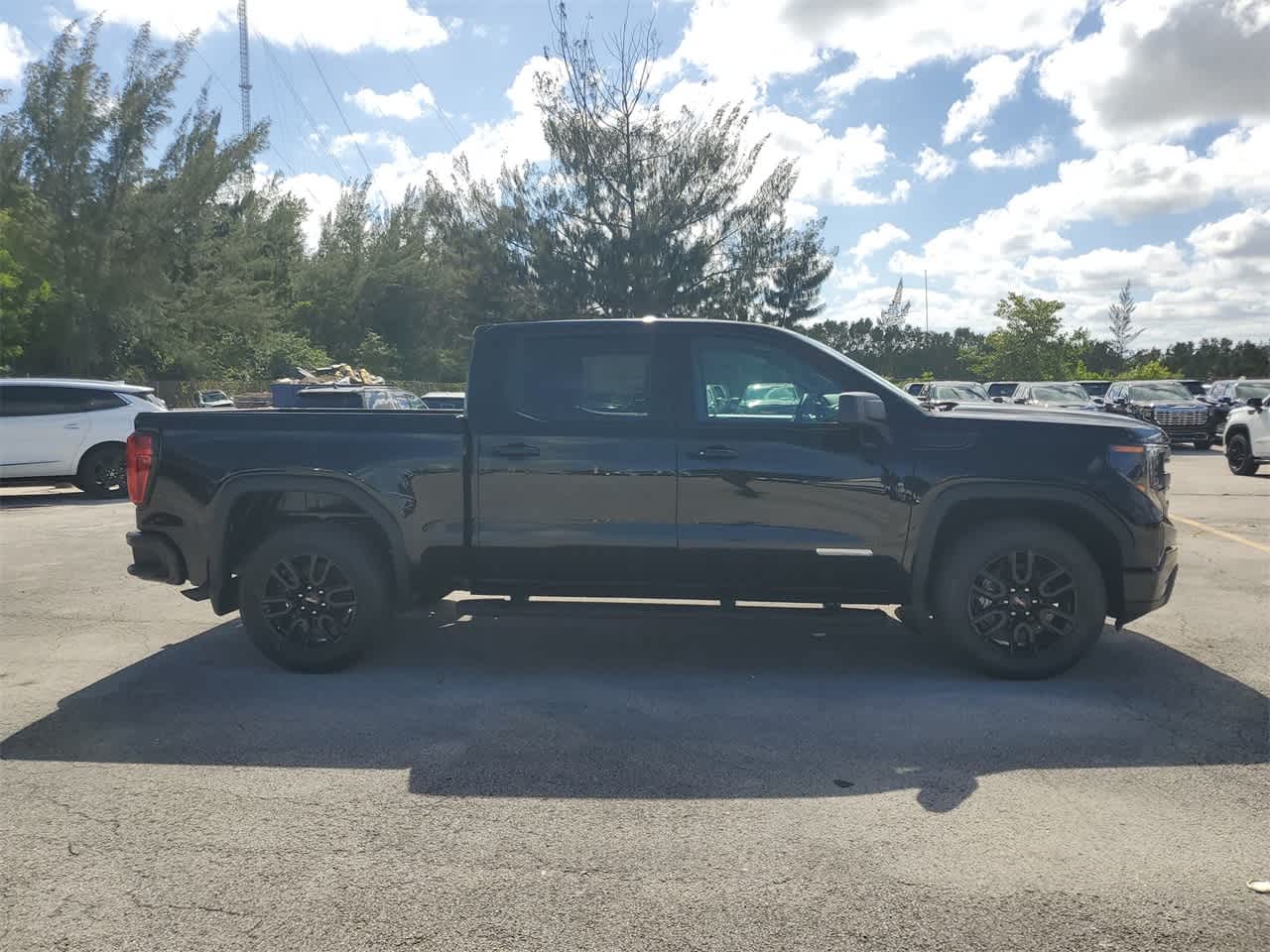 2024 GMC Sierra 1500 Elevation 4WD Crew Cab 147 4