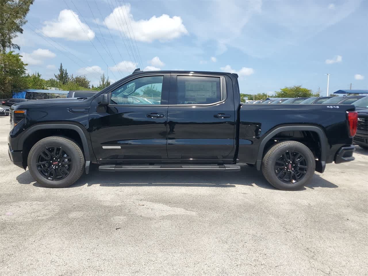 2024 GMC Sierra 1500 Elevation 4WD Crew Cab 147 8