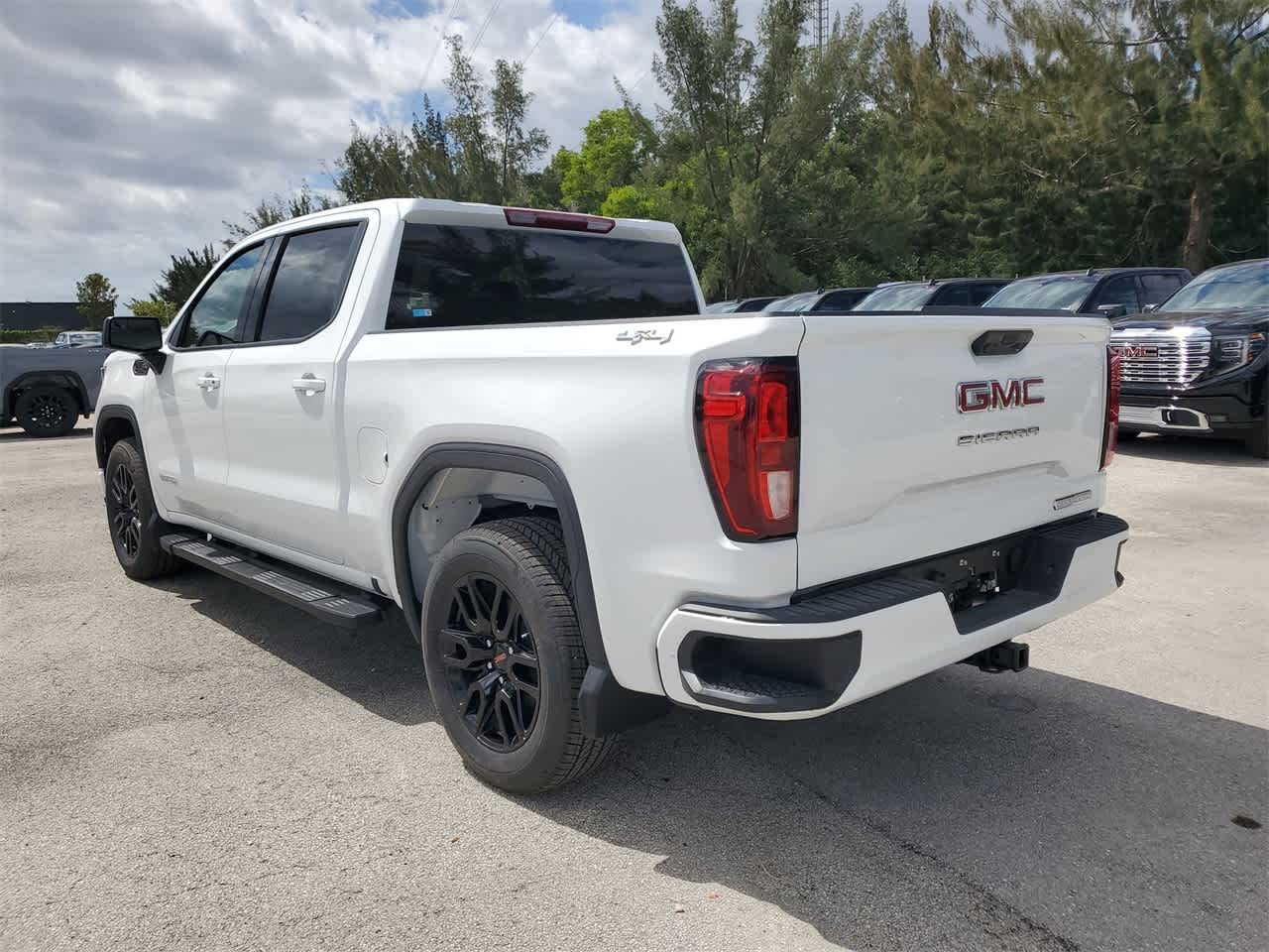 2024 GMC Sierra 1500 Elevation 4WD Crew Cab 147 7