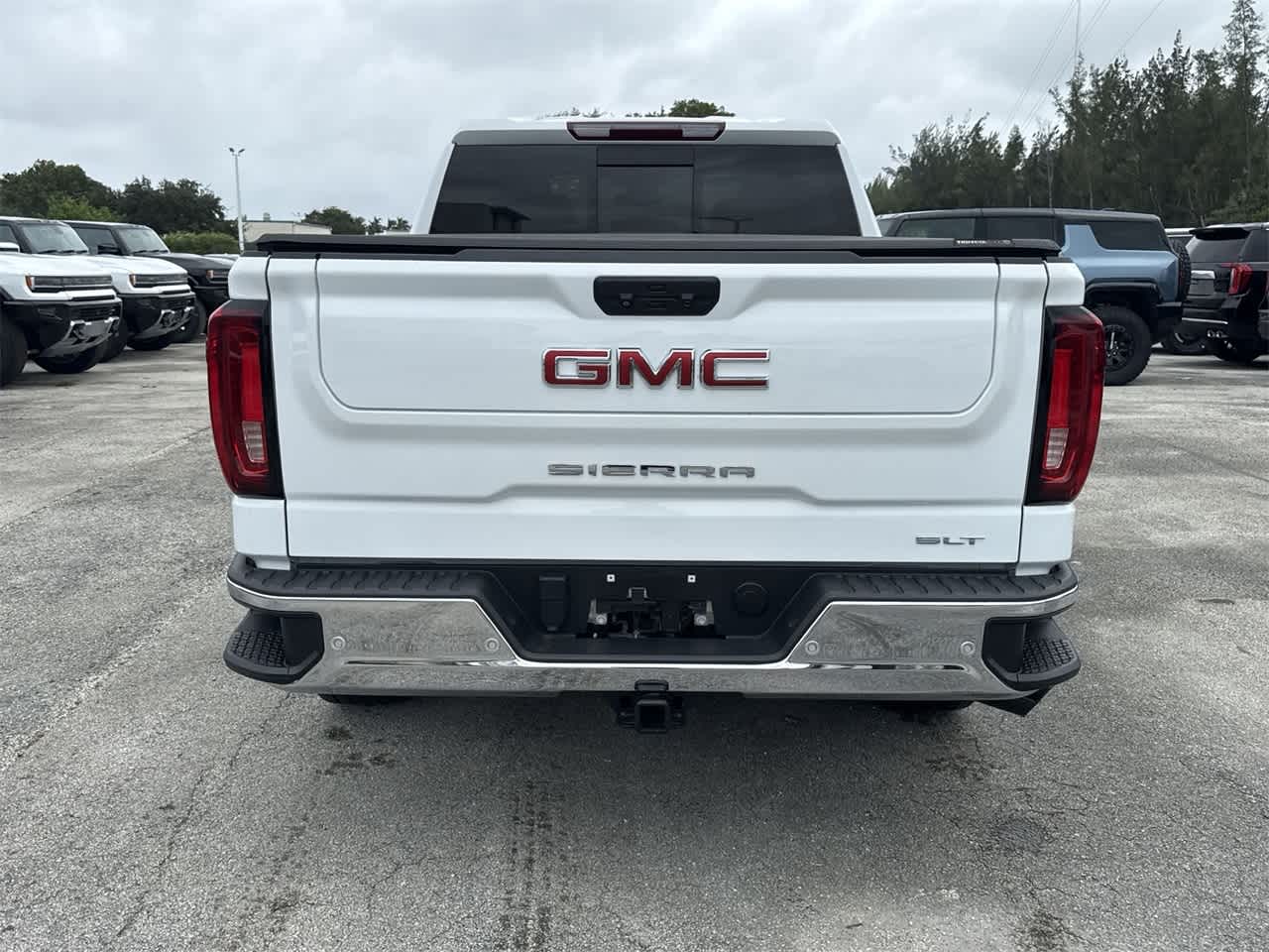 2023 GMC Sierra 1500 SLT 4WD Crew Cab 147 5