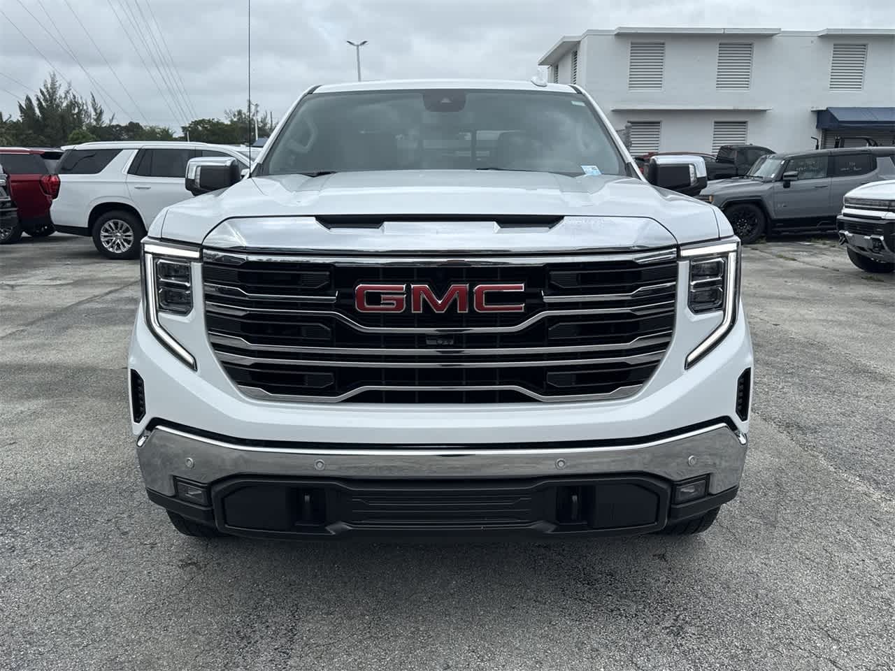 2023 GMC Sierra 1500 SLT 4WD Crew Cab 147 2