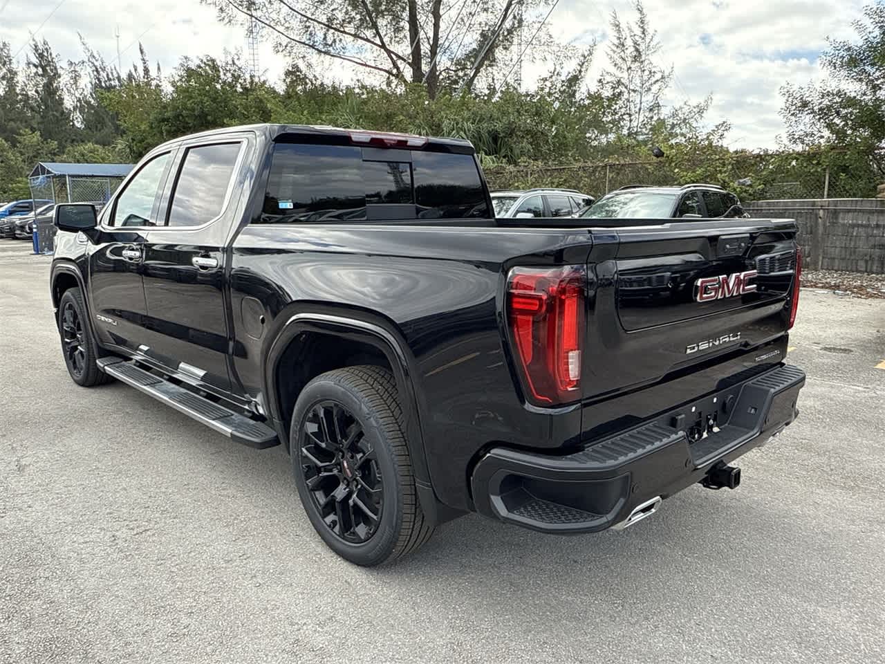 2024 GMC Sierra 1500 Denali 4WD Crew Cab 147 7