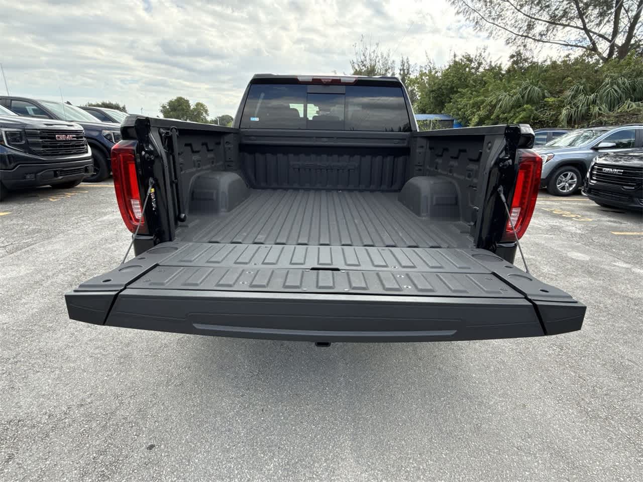 2024 GMC Sierra 1500 Denali 4WD Crew Cab 147 23