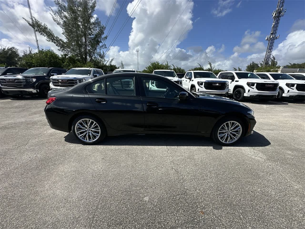 2023 BMW 3 Series 330i xDrive 4