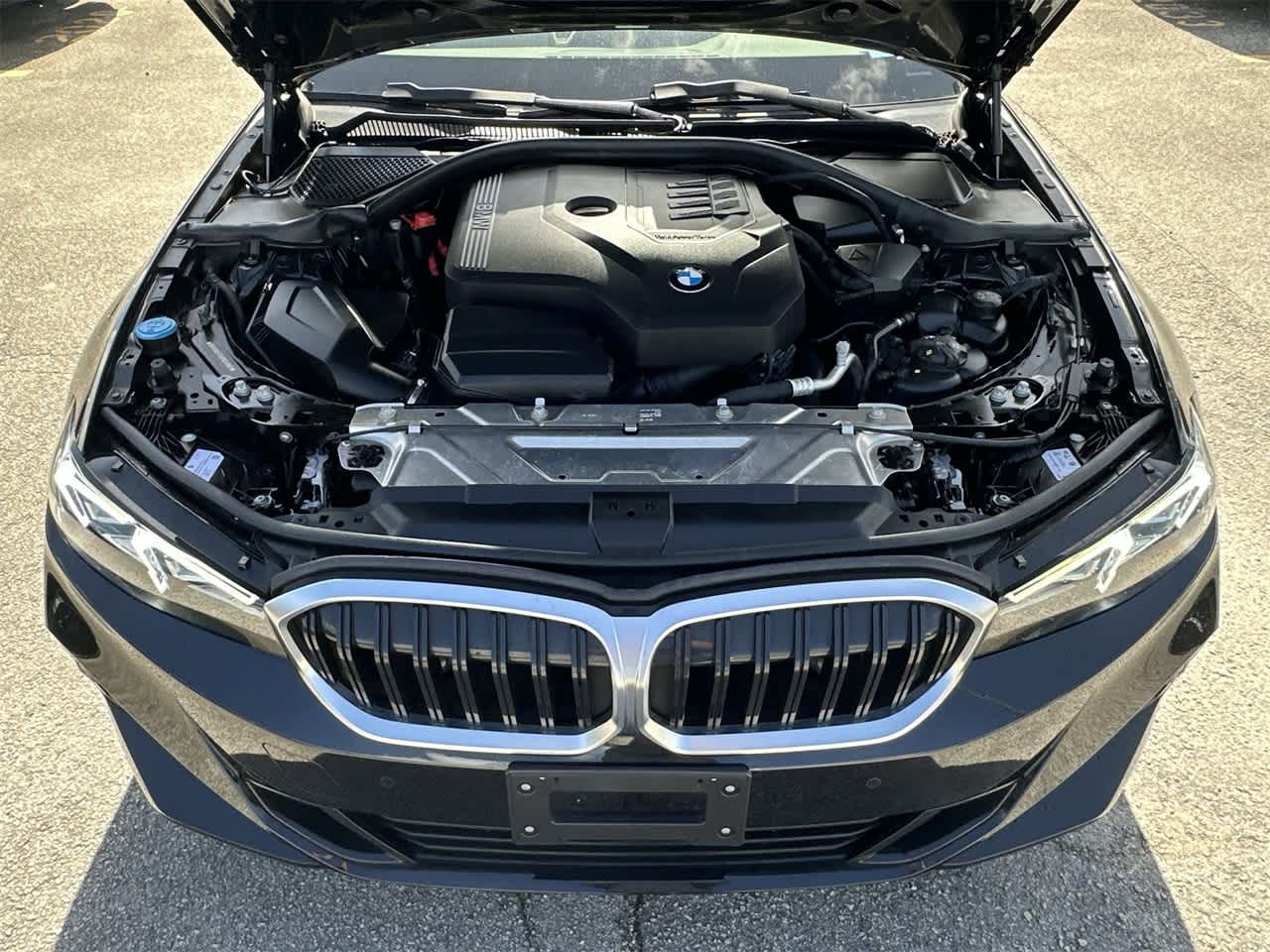 2023 BMW 3 Series 330i xDrive 10