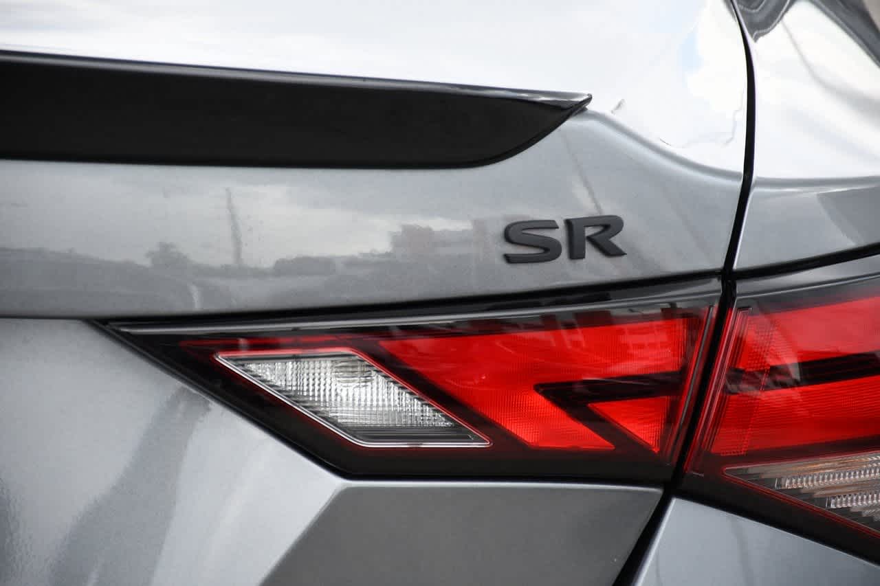 2022 Nissan Sentra SR 6