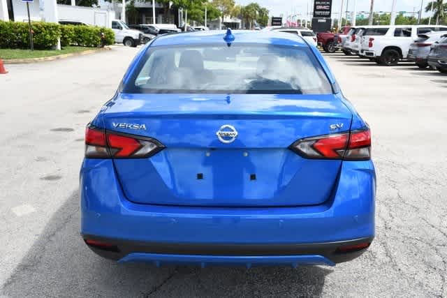 2022 Nissan Versa SV 4