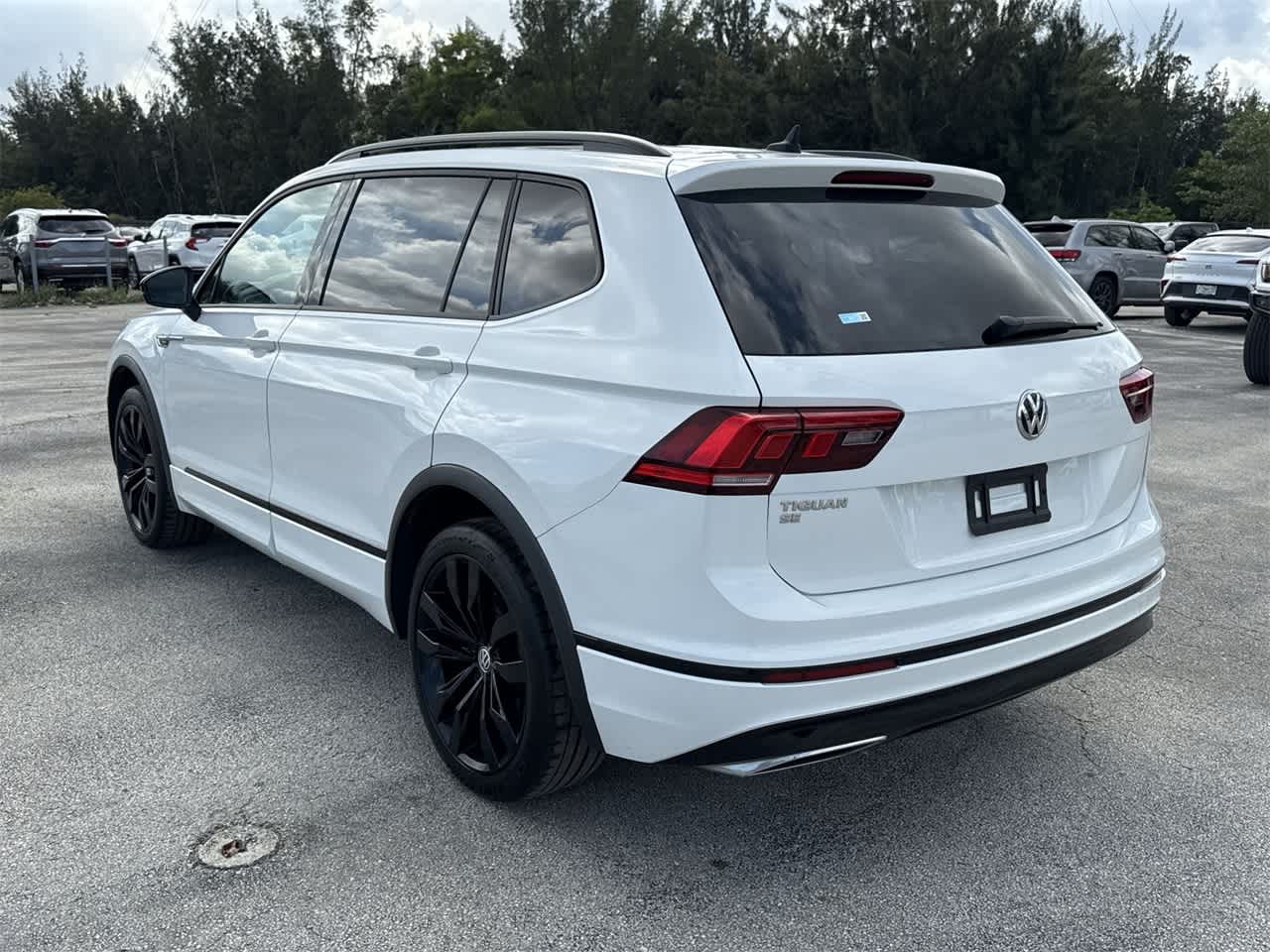 2020 Volkswagen Tiguan SE R-Line Black 7