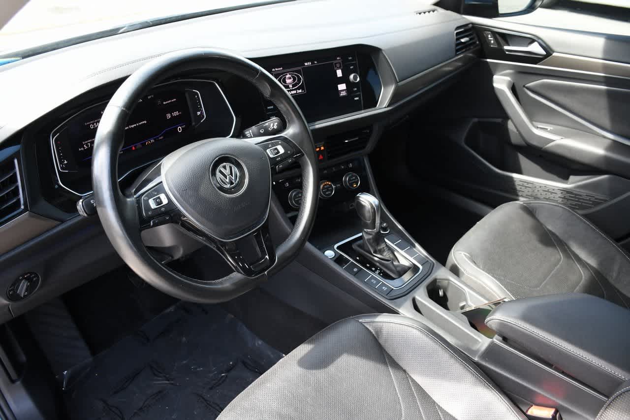 2019 Volkswagen Jetta SEL Premium 2