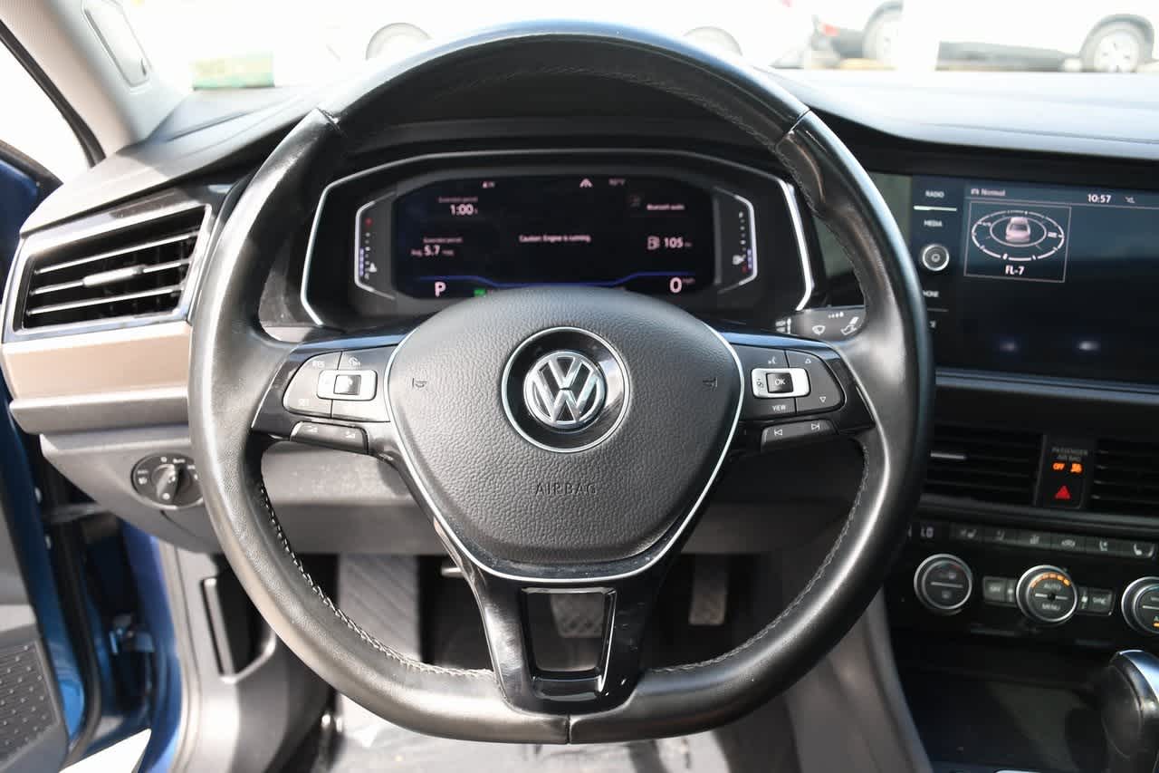 2019 Volkswagen Jetta SEL Premium 16