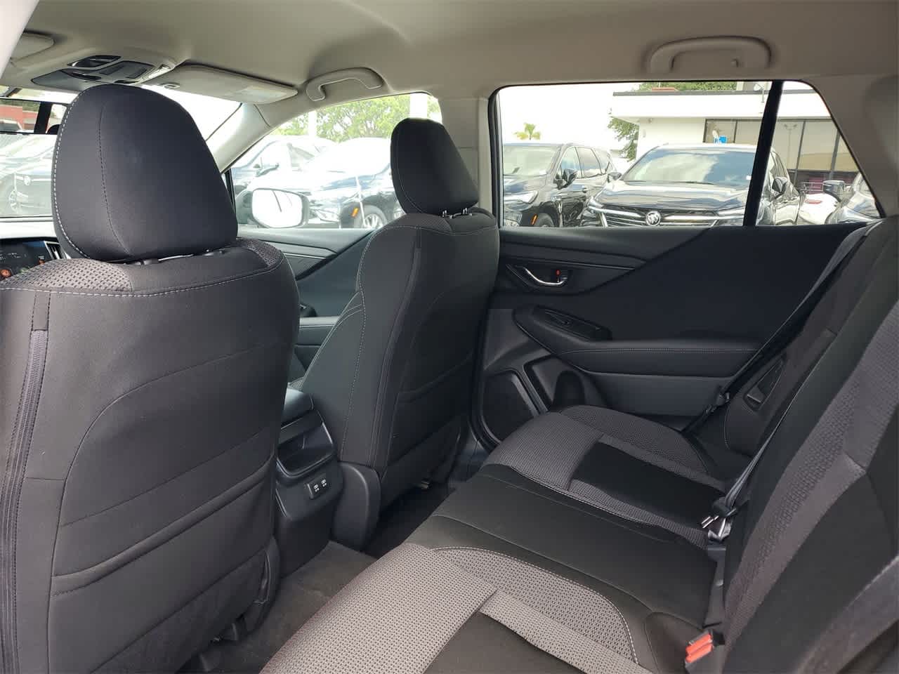2021 Subaru Outback Premium 18