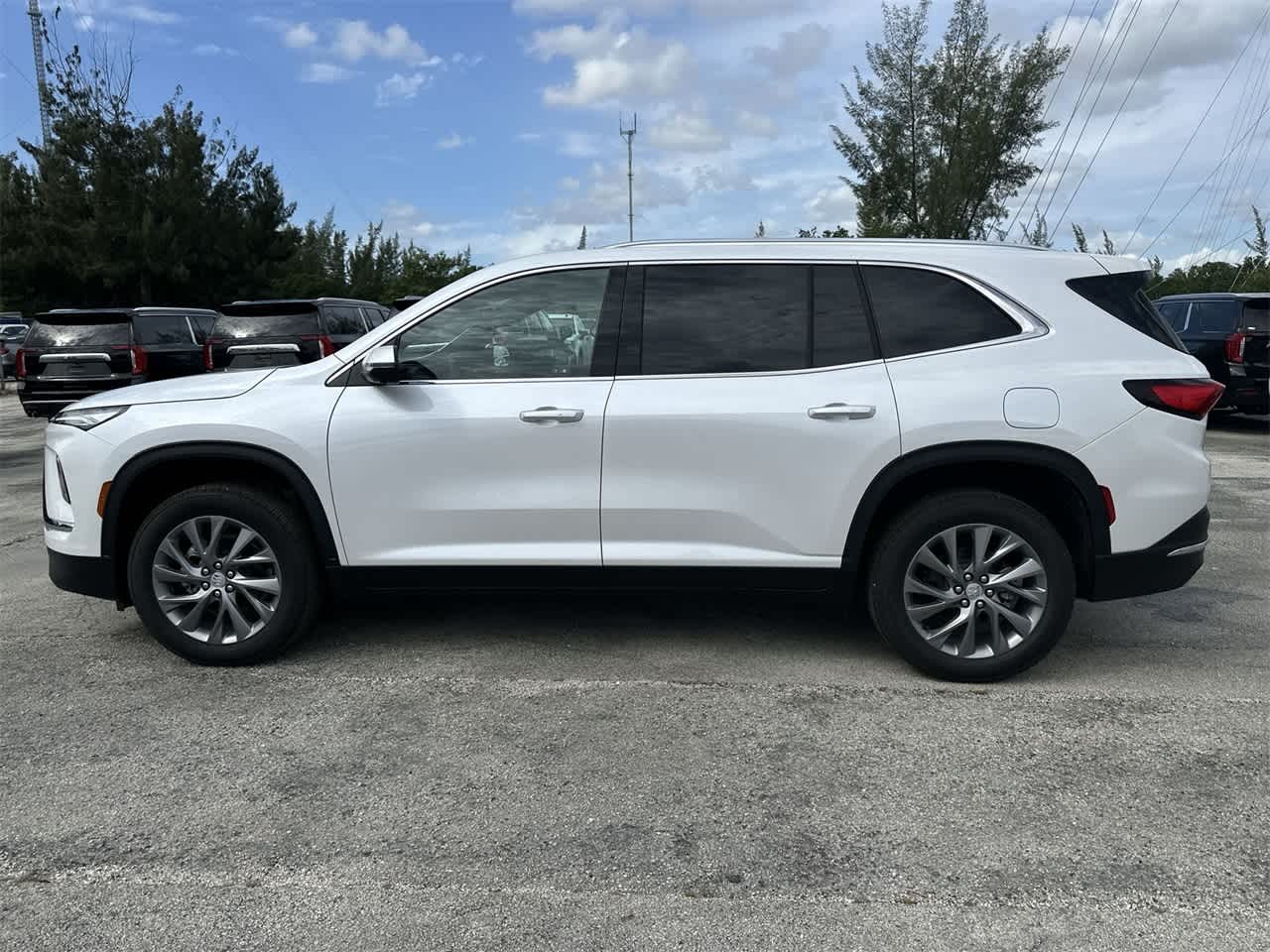 2025 Buick Enclave Preferred 14