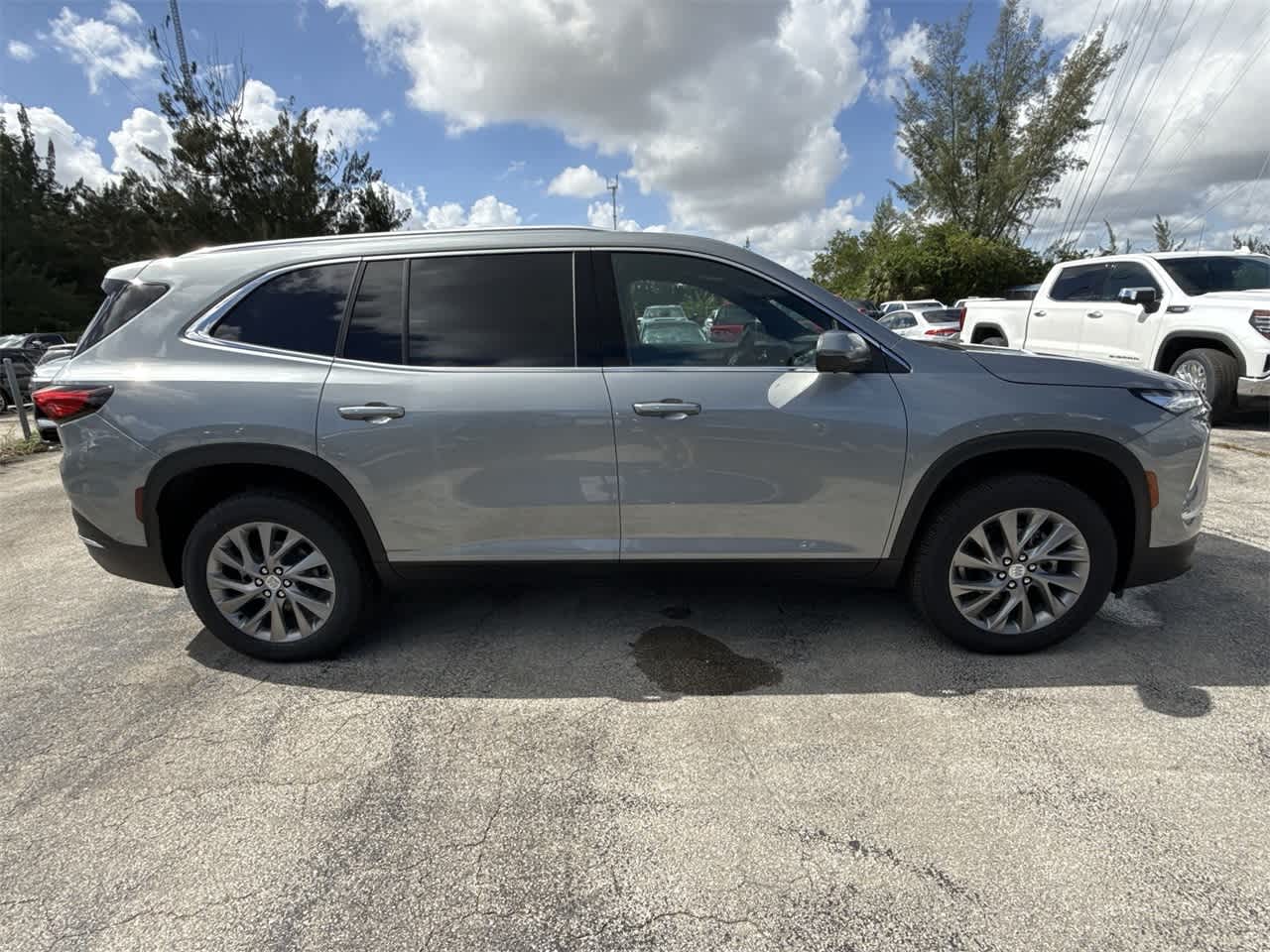 2025 Buick Enclave Preferred 10