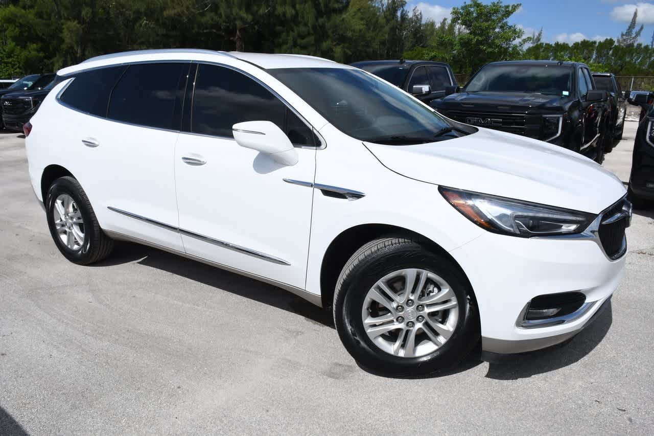 2021 Buick Enclave Essence 3