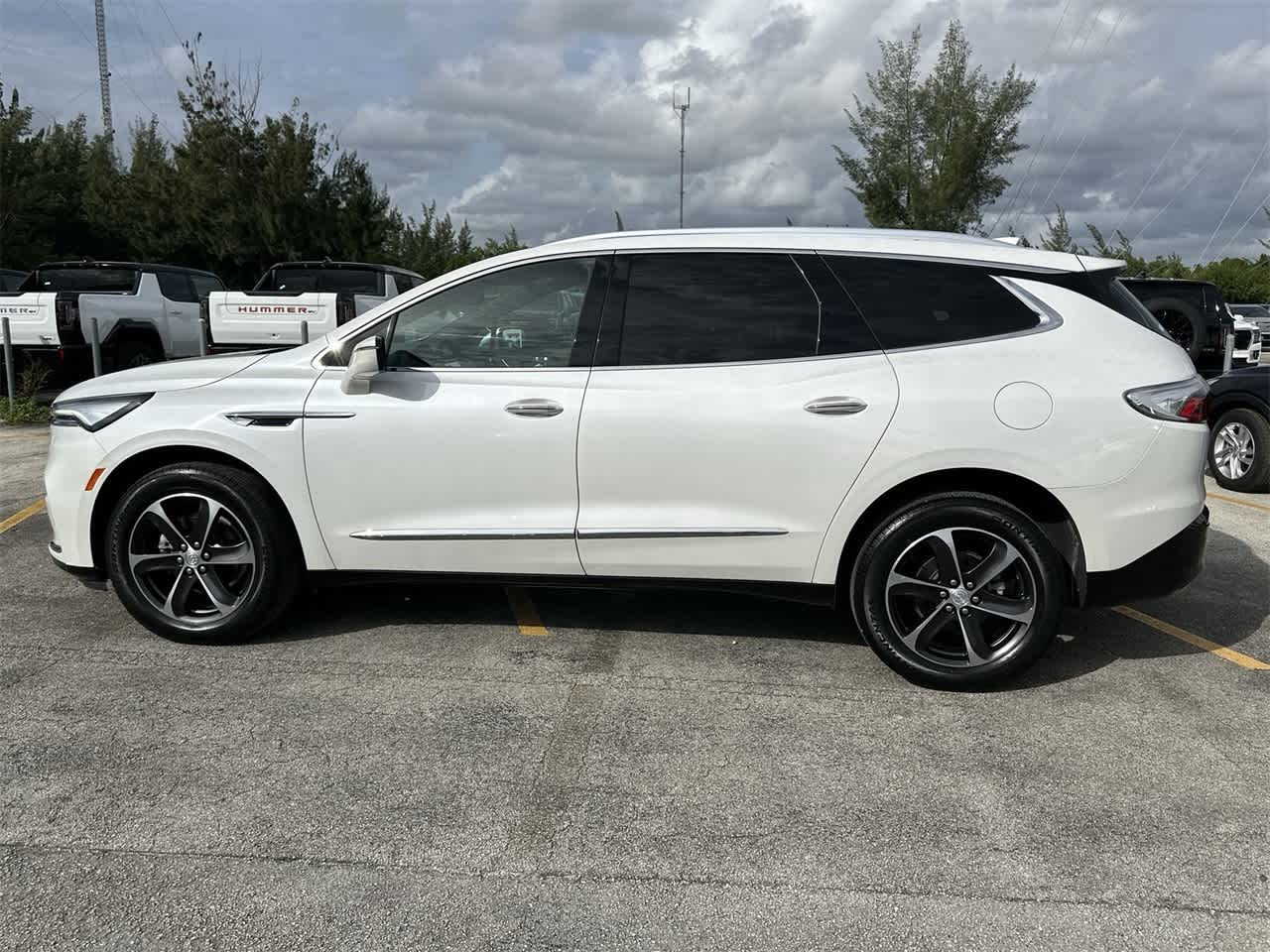 2022 Buick Enclave Essence 14