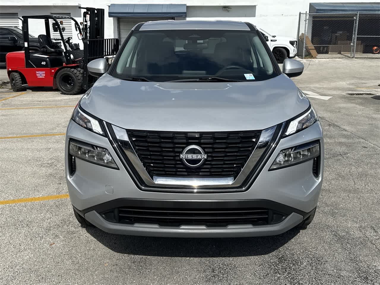 2023 Nissan Rogue SV 2