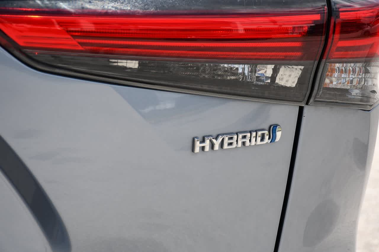 2021 Toyota Highlander Hybrid XLE 7